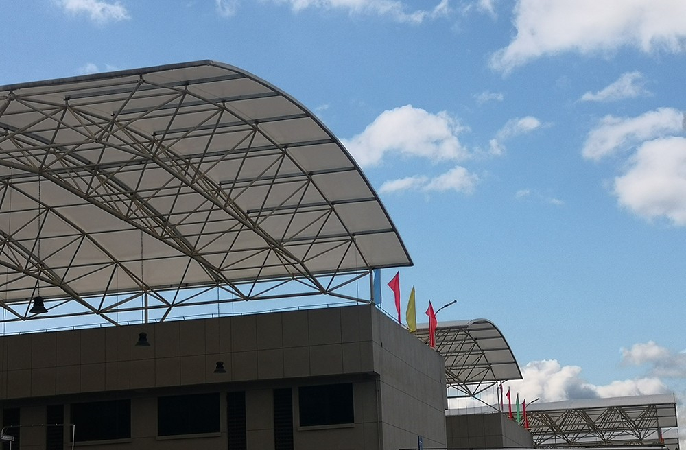 市场顶棚网架结构